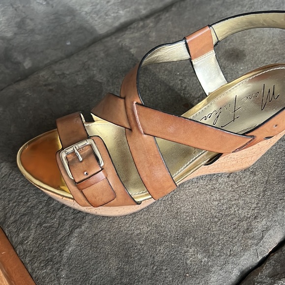 Sandals - Picture 6 of 8